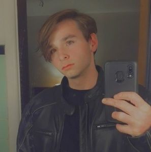 Meet your Posher, Hunter